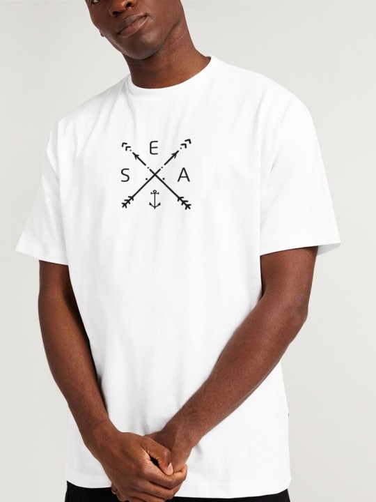 Men T-Shirt White Arrows