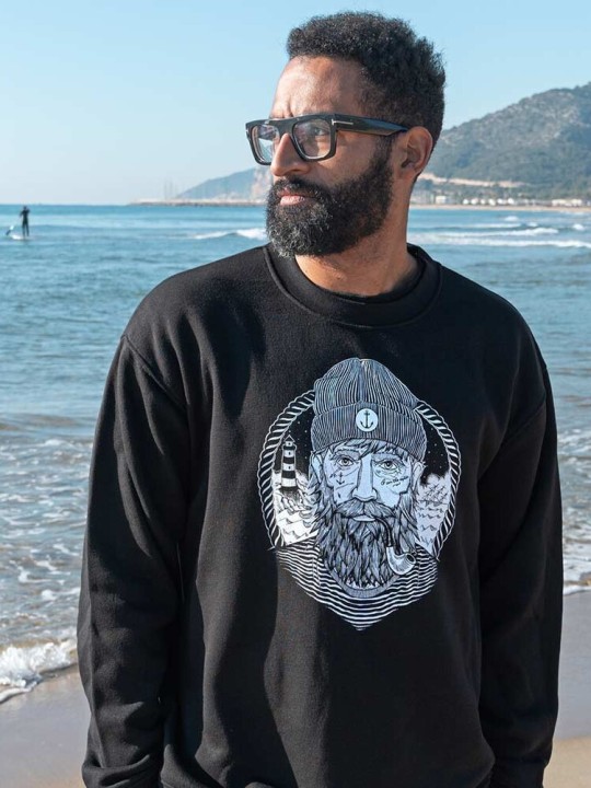 Sweatshirt Hombre Negra Dark Captain