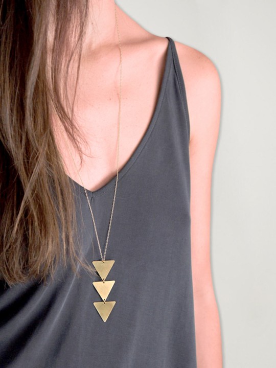 Necklace Unisex in gold Triangle