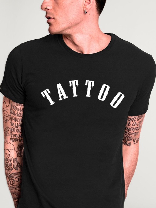 Camiseta de Hombre Negra Tattoo Letters